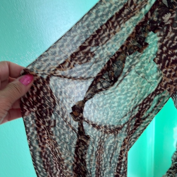 Express peplum balloon sleeve blouse - Picture 4 of 6